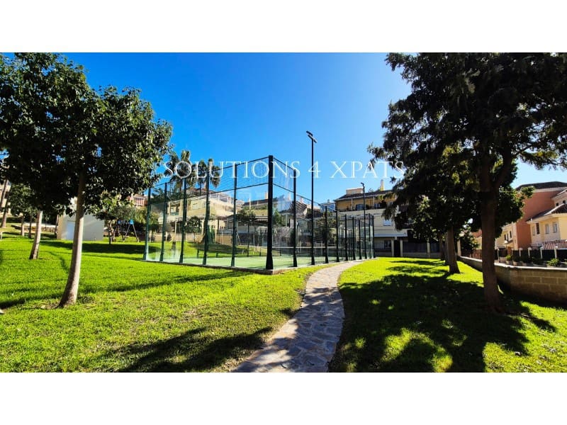 3 quarto Apartamento para venda em Caleta de Velez com piscina garagem - 363 000 € (Ref: 8576694)