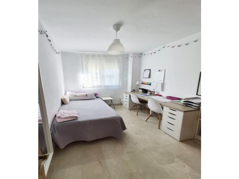 3 quarto Apartamento para venda em Caleta de Velez com piscina garagem - 363 000 € (Ref: 8576694)