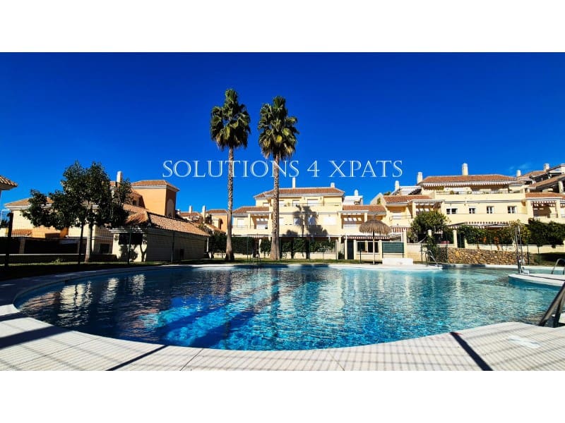 3 quarto Apartamento para venda em Caleta de Velez com piscina garagem - 363 000 € (Ref: 8576694)