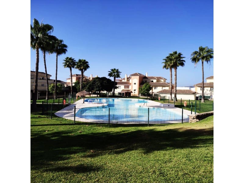 3 quarto Apartamento para venda em Caleta de Velez com piscina garagem - 363 000 € (Ref: 8576694)