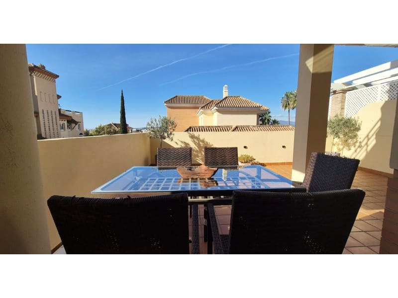 3 Zimmer Apartment zu verkaufen in Caleta de Velez mit Pool Garage - 359.000 € (Ref: 8576694)