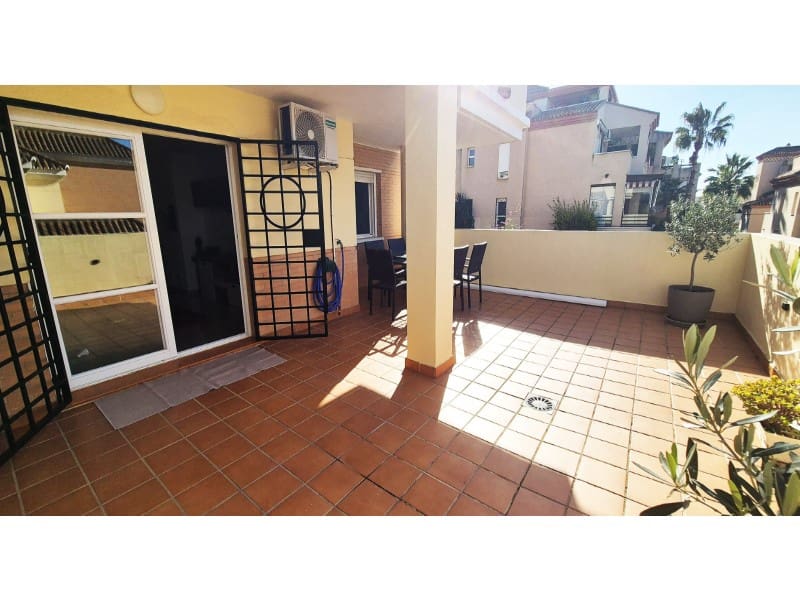 3 Zimmer Apartment zu verkaufen in Caleta de Velez mit Pool Garage - 359.000 € (Ref: 8576694)