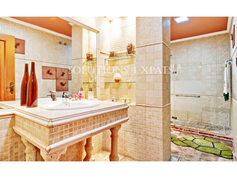 8 soveværelse Villa til salg i La Cala del Moral med swimmingpool garage - € 1.550.000 (Ref: 8576695)