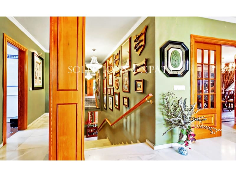 8 soveværelse Villa til salg i La Cala del Moral med swimmingpool garage - € 1.550.000 (Ref: 8576695)