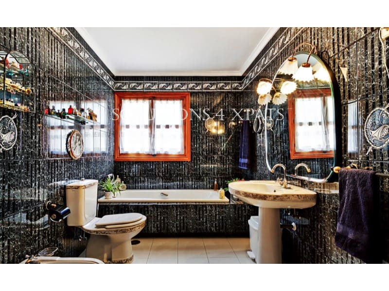 8 soveværelse Villa til salg i La Cala del Moral med swimmingpool garage - € 1.550.000 (Ref: 8576695)