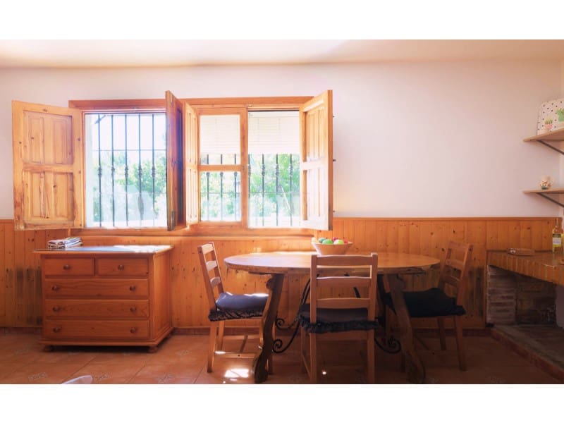 3 soveværelse Finca/Landehus til salg i Sayalonga med swimmingpool - € 390.000 (Ref: 8628355)