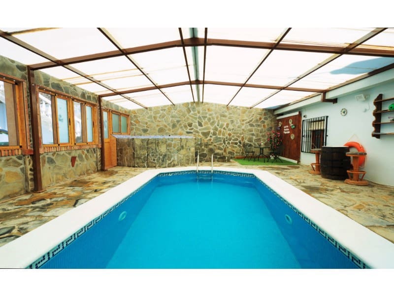 3 soveværelse Finca/Landehus til salg i Sayalonga med swimmingpool - € 390.000 (Ref: 8628355)