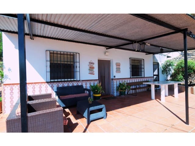 3 soveværelse Finca/Landehus til salg i Sayalonga med swimmingpool - € 390.000 (Ref: 8628355)