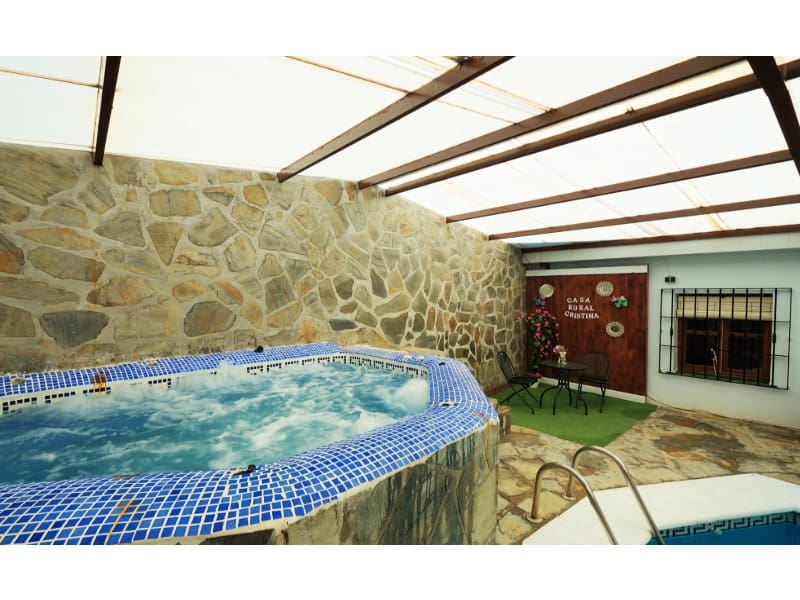 3 soveværelse Finca/Landehus til salg i Sayalonga med swimmingpool - € 390.000 (Ref: 8628355)