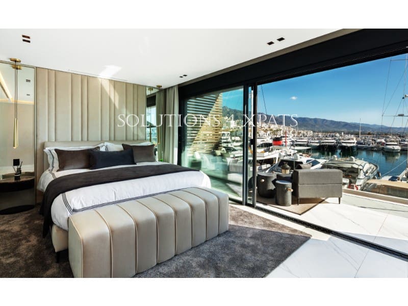 3 soveværelse Lejlighed til salg i Puerto Banus - € 2.950.000 (Ref: 8628356)