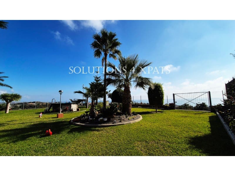 4 soveværelse Villa til salg i Benajarafe med garage - € 1.800.000 (Ref: 8637110)