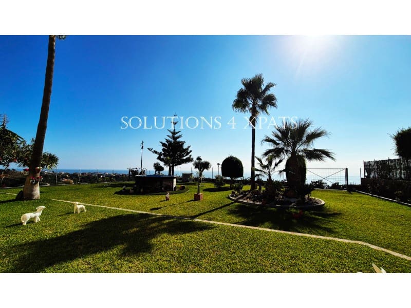 4 soveværelse Villa til salg i Benajarafe med garage - € 1.800.000 (Ref: 8637110)