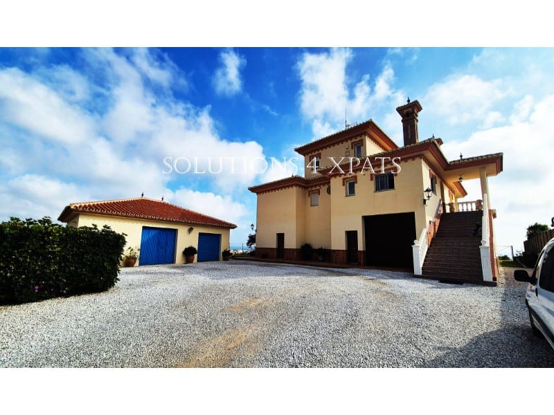 4 soveværelse Villa til salg i Benajarafe med garage - € 1.800.000 (Ref: 8637110)