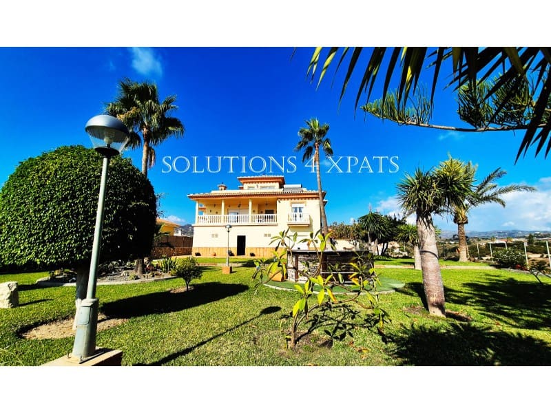 4 soveværelse Villa til salg i Benajarafe med garage - € 1.800.000 (Ref: 8637110)