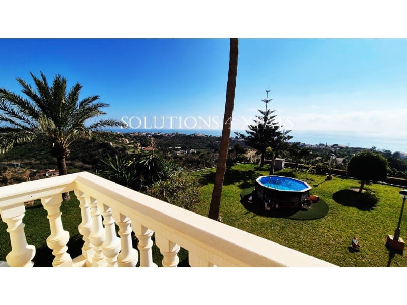 4 soveværelse Villa til salg i Benajarafe med garage - € 1.800.000 (Ref: 8637110)