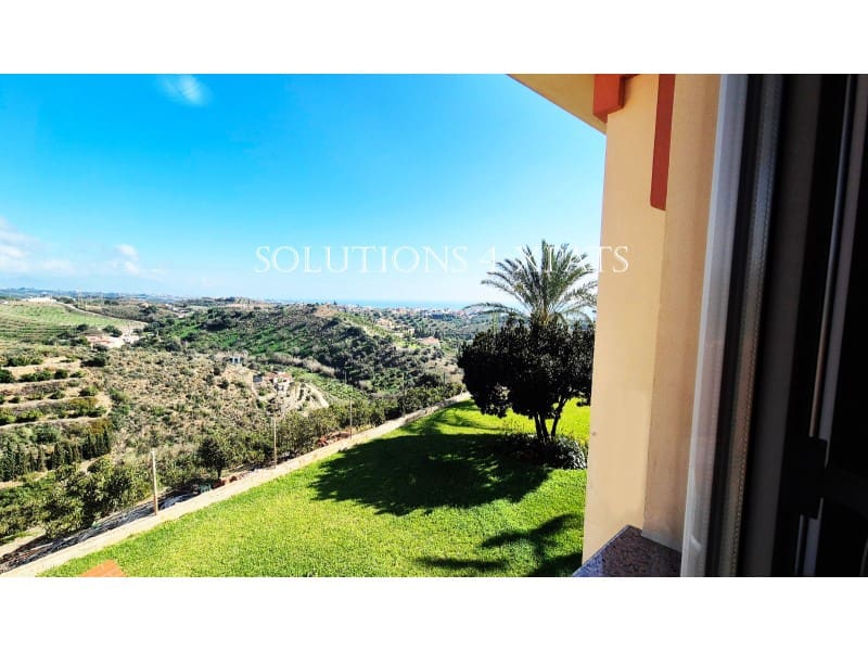 4 soveværelse Villa til salg i Benajarafe med garage - € 1.800.000 (Ref: 8637110)