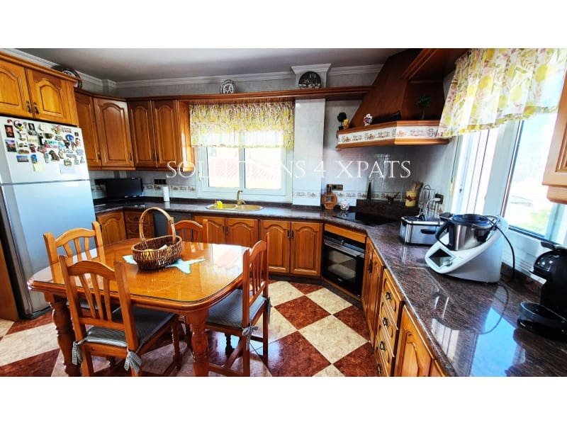 4 soveværelse Villa til salg i Benajarafe med garage - € 1.800.000 (Ref: 8637110)