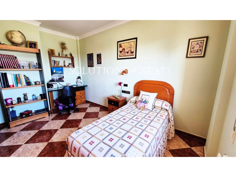 4 soveværelse Villa til salg i Benajarafe med garage - € 1.800.000 (Ref: 8637110)