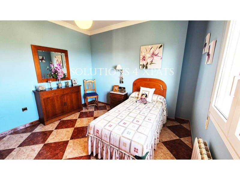 4 bedroom Villa for sale in Benajarafe with garage - € 1,500,000 (Ref: 8637110)