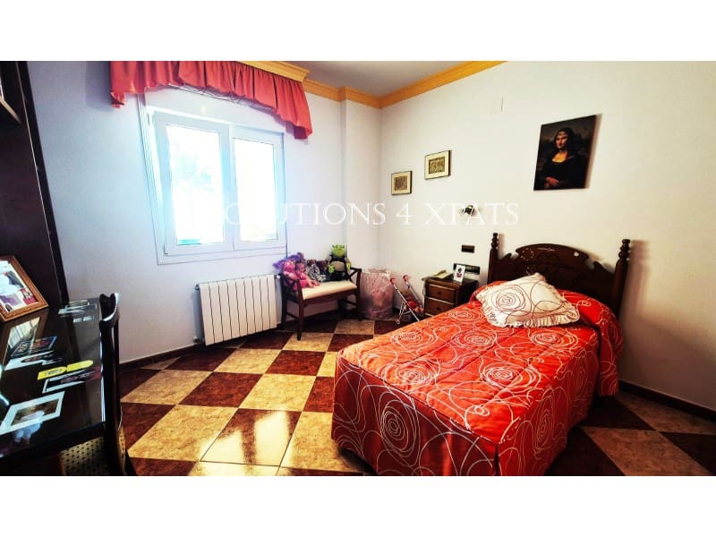 4 bedroom Villa for sale in Benajarafe with garage - € 1,500,000 (Ref: 8637110)