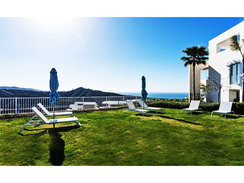 3 slaapkamer Penthouse te koop in Ojen met zwembad garage - € 949.000 (Ref: 8641007)