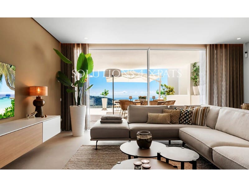 Apartment for sale in Ojen with pool garage - € 1,399,000 (Ref: 8646484)