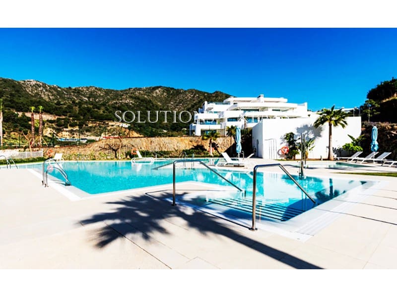 Penthouse for sale in Ojen with pool garage - € 949,000 (Ref: 8646485)