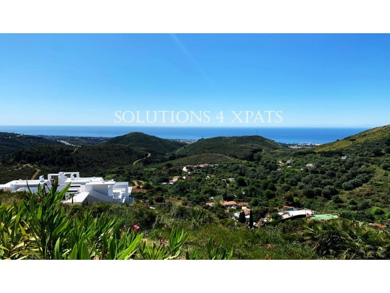 Penthouse for sale in Ojen with pool garage - € 949,000 (Ref: 8646485)