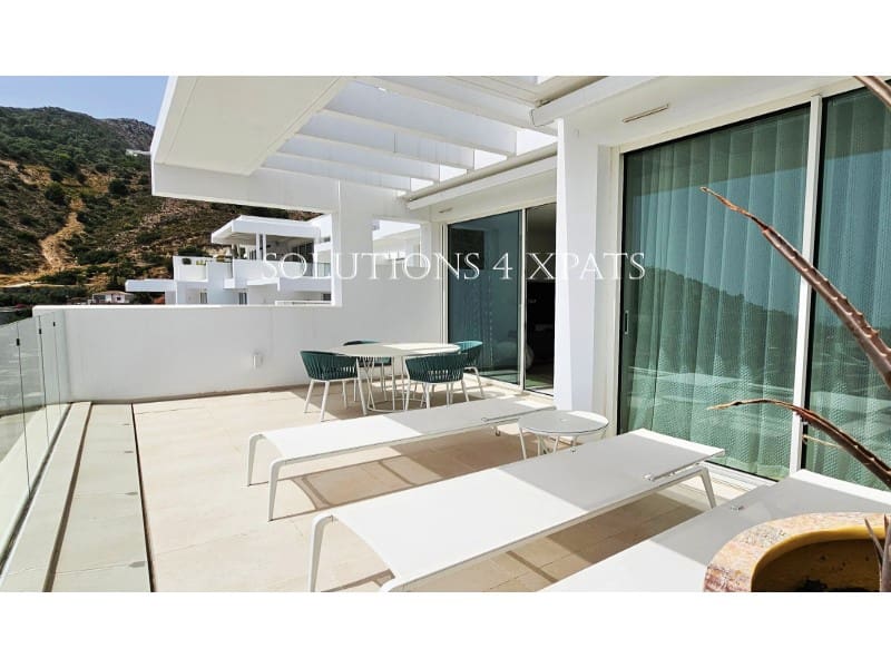 Apartment for sale in Ojen with pool garage - € 640,000 (Ref: 8655033)