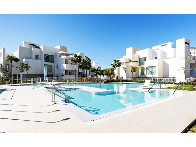 Apartment for sale in Ojen with pool garage - € 640,000 (Ref: 8655033)