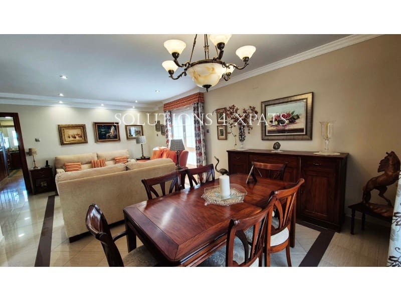 5 soveværelse Villa til salg i Torre del Mar med swimmingpool garage - € 875.000 (Ref: 8670672)