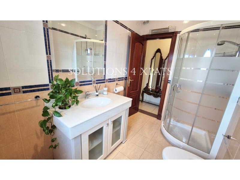 5 soveværelse Villa til salg i Torre del Mar med swimmingpool garage - € 875.000 (Ref: 8670672)