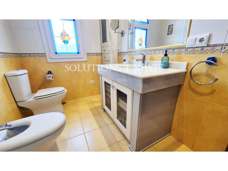 5 soveværelse Villa til salg i Torre del Mar med swimmingpool garage - € 875.000 (Ref: 8670672)