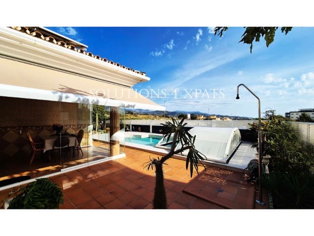 5 chambre Villa/Maison à vendre à Torre del Mar, Vélez-Málaga avec piscine garage - 830 000 € (Ref: 8670672)