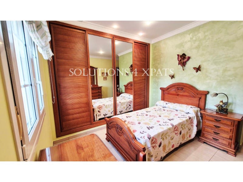 5 soveværelse Villa til salg i Torre del Mar med swimmingpool garage - € 875.000 (Ref: 8670672)