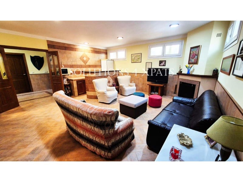 5 soveværelse Villa til salg i Torre del Mar med swimmingpool garage - € 875.000 (Ref: 8670672)