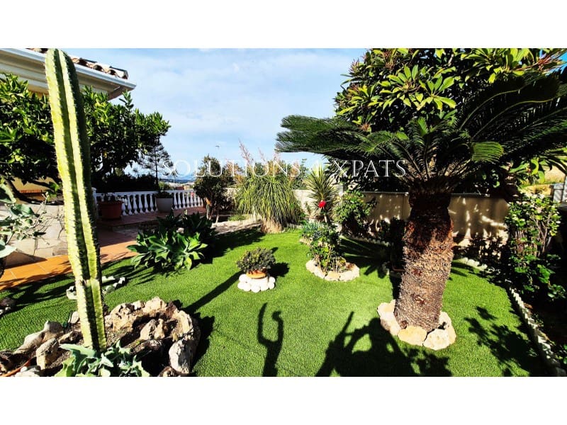 5 soveværelse Villa til salg i Torre del Mar med swimmingpool garage - € 875.000 (Ref: 8670672)