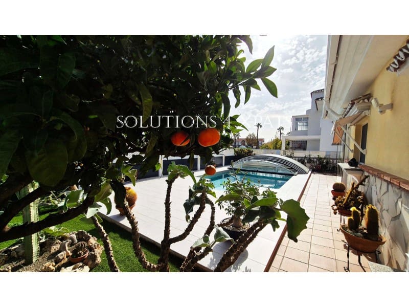 5 soveværelse Villa til salg i Torre del Mar med swimmingpool garage - € 875.000 (Ref: 8670672)