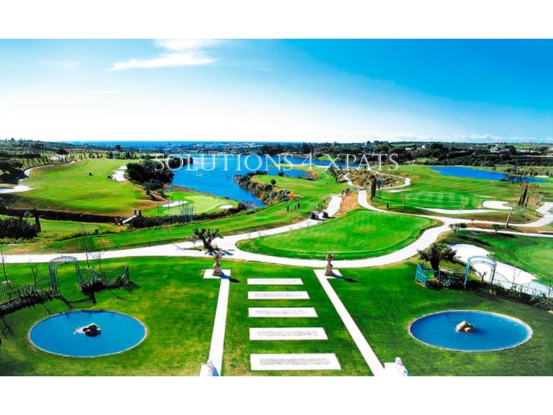 4 soveværelse Villa til salg i Los Flamingos med swimmingpool - € 2.630.000 (Ref: 8698329)