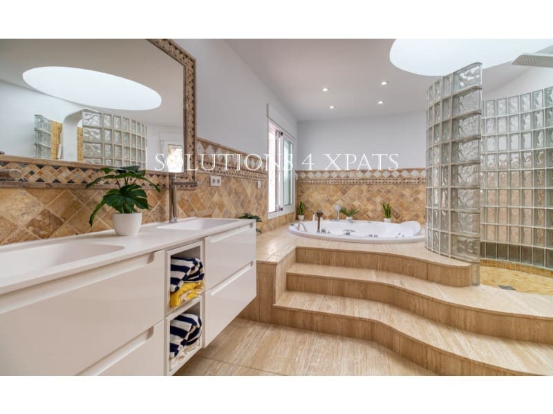 7 soveværelse Villa til salg i Mijas med swimmingpool garage - € 1.900.000 (Ref: 8786842)