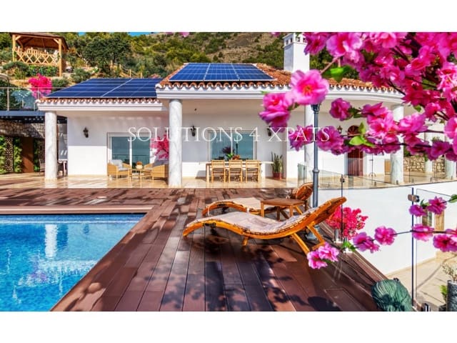 7 makuuhuone Huvila myytävänä paikassa Valtocado - La Alquería - La Atalaya, Mijas mukana uima-altaan 
autotalli - 1 900 000 € (Ref: 8786842)