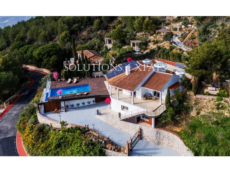 7 soveværelse Villa til salg i Mijas med swimmingpool garage - € 1.900.000 (Ref: 8786842)