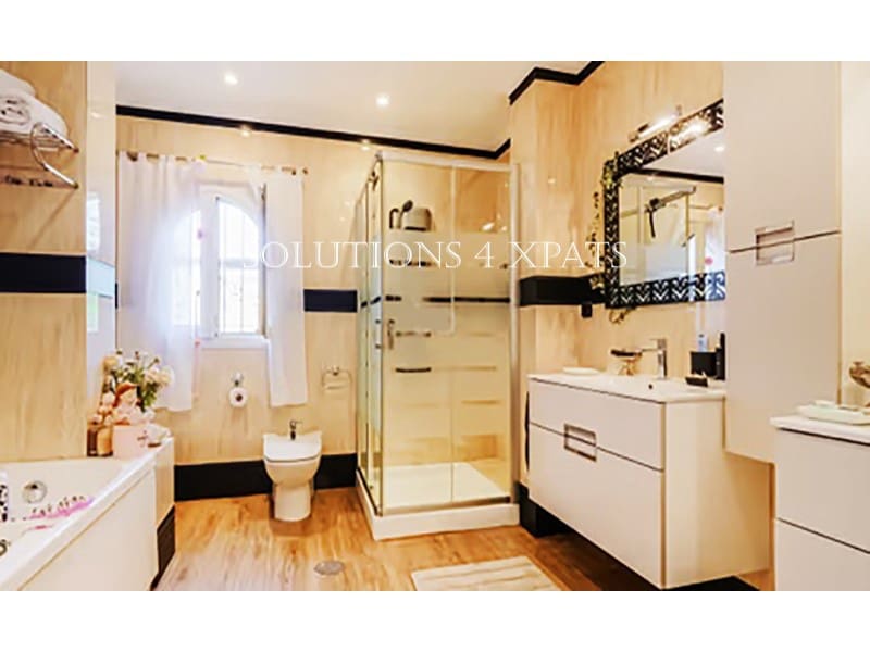 5 soveværelse Villa til salg i Rincon de la Victoria med swimmingpool garage - € 1.290.000 (Ref: 8960414)