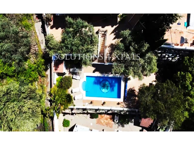 5 soveværelse Villa til salg i Vinuela med swimmingpool garage - € 525.000 (Ref: 8999633)