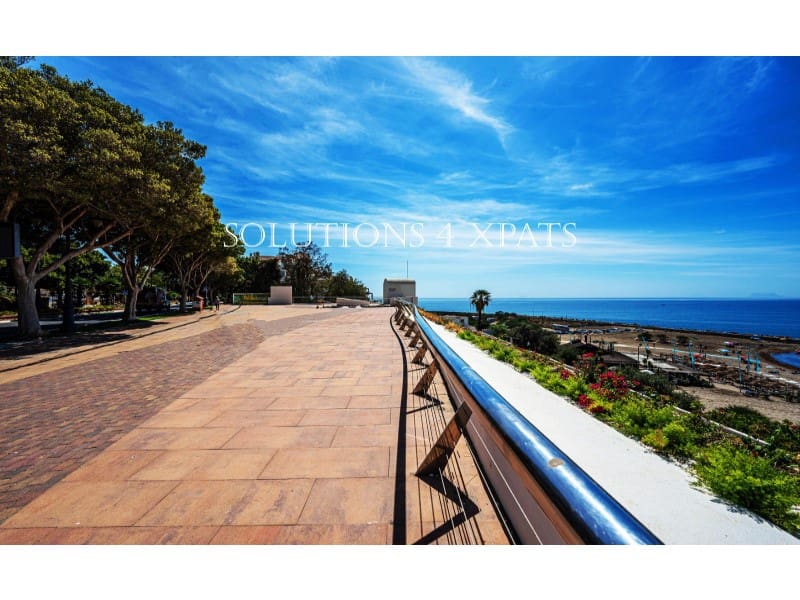 2 chambre Appartement à vendre à Estepona avec garage - 349 000 € (Ref: 9114372)