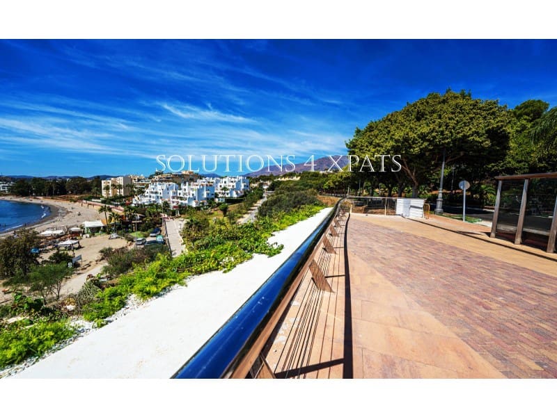 2 chambre Appartement à vendre à Estepona avec garage - 349 000 € (Ref: 9114372)