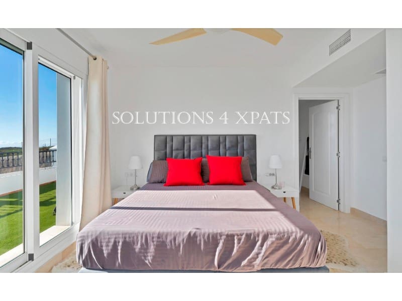 2 soveværelse Penthouse til salg i Calahonda med swimmingpool garage - € 795.000 (Ref: 9296746)