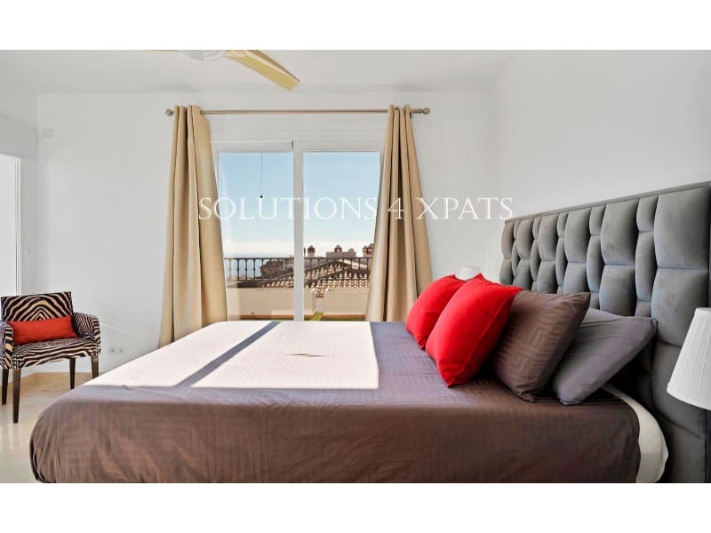 2 soveværelse Penthouse til salg i Calahonda med swimmingpool garage - € 795.000 (Ref: 9296746)