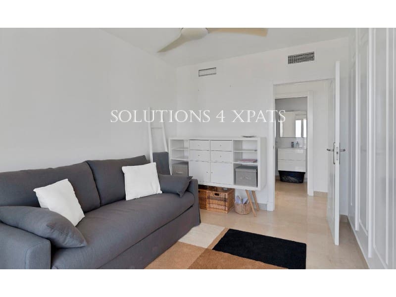 2 soveværelse Penthouse til salg i Calahonda med swimmingpool garage - € 795.000 (Ref: 9296746)