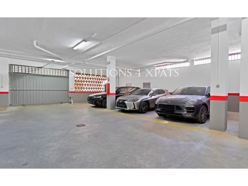 2 soveværelse Penthouse til salg i Calahonda med swimmingpool garage - € 795.000 (Ref: 9296746)